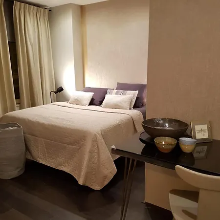 The Fabulous Амстердам