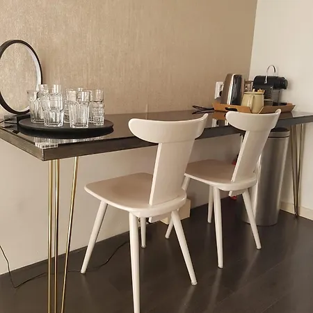 The Fabulous 3* אמסטרדם